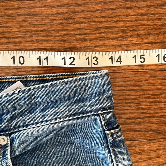 Levi’s High Loose Taper Jean 25W x 28L - Picture 9 of 11